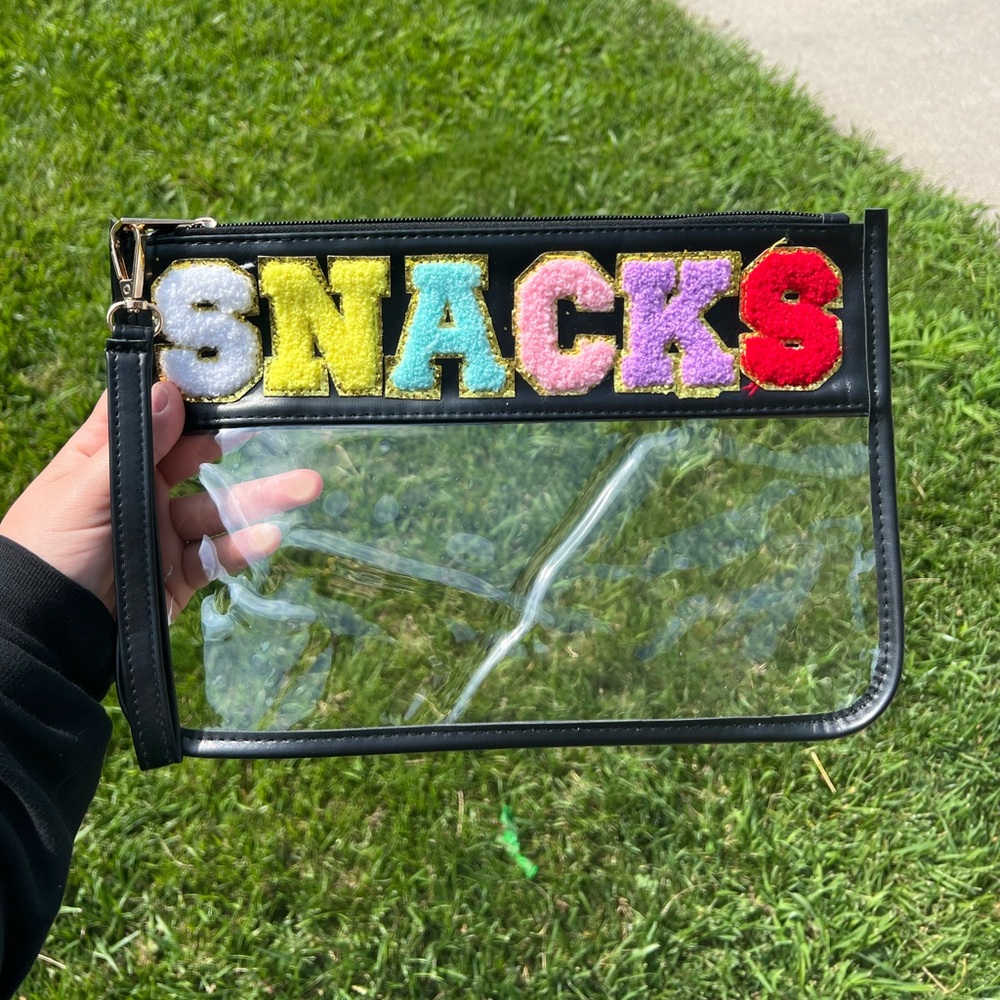 Brand New “Snack” Bag. Sooo Cute!!